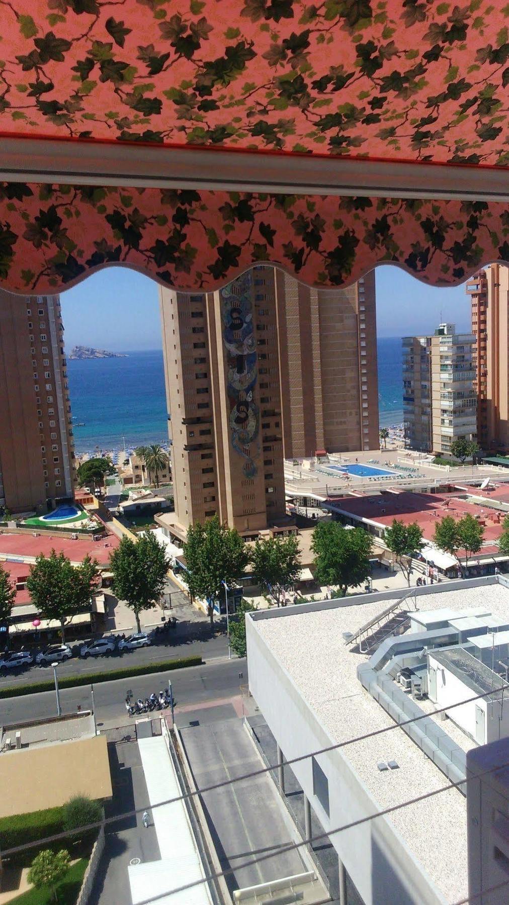 Blue Sky Apartment Benidorm Eksteriør bilde